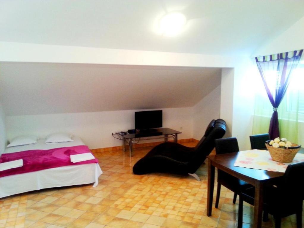 Hacienda Valmare Appartement Brela Buitenkant foto