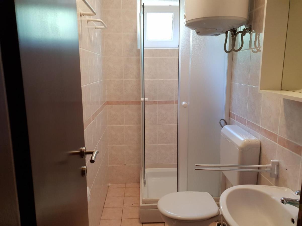 Hacienda Valmare Appartement Brela Buitenkant foto